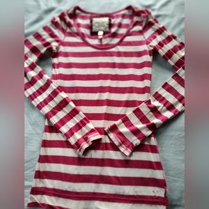 AMERICAN EAGLE Ladies Jrs Tee Size Medium Long Sleeves Smoke Free Home